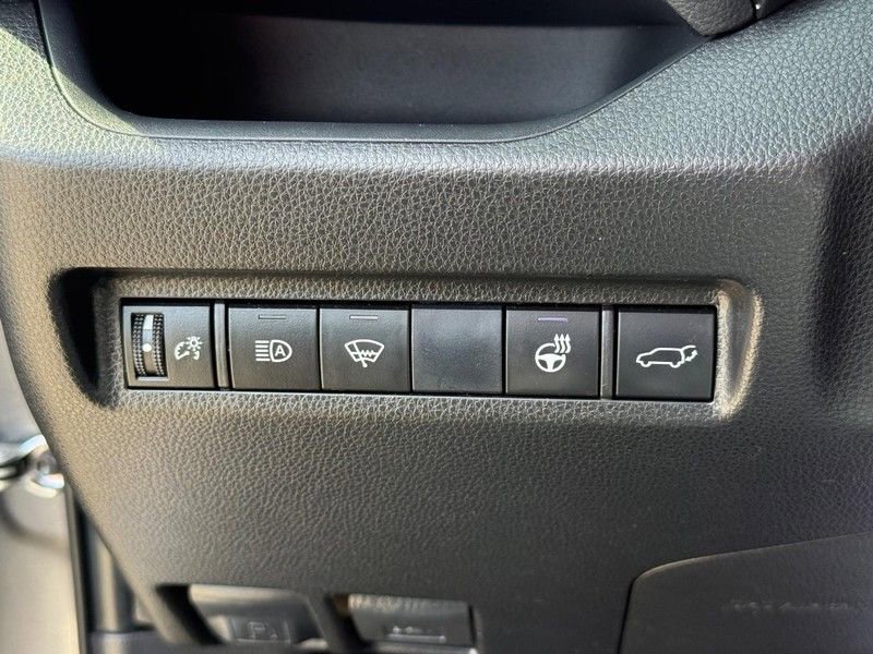 Used 2019 Toyota RAV4 XLE w/ Convenience Package image 29