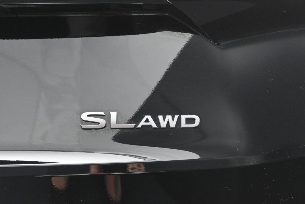 Certified 2025 Nissan Rogue SL AWD/4WD image 12