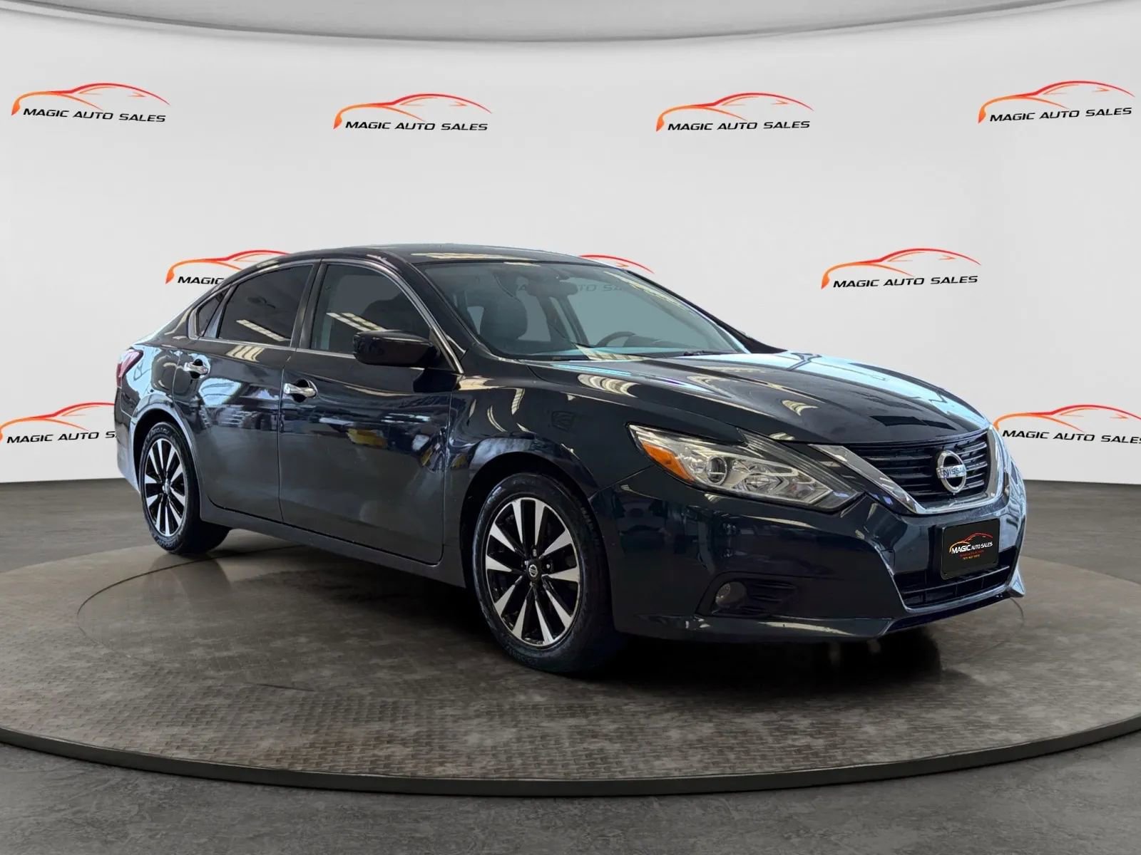 Used 2018 Nissan Altima 2.5 SV FWD image 40