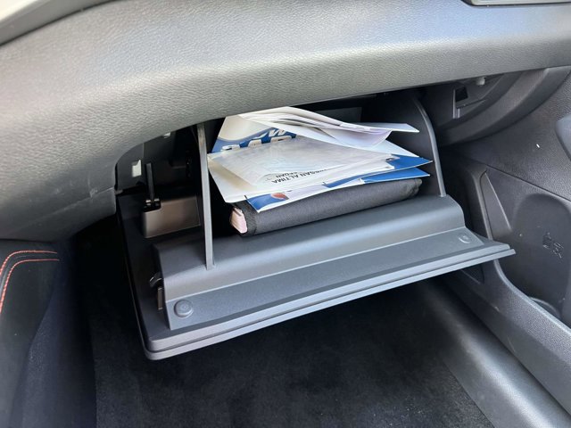 Used 2025 Nissan Altima 2.5 SR image 32