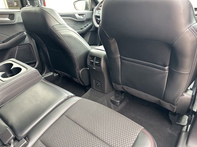 Used 2023 Ford Escape ST-Line w/ Tech Pack #1 image 43