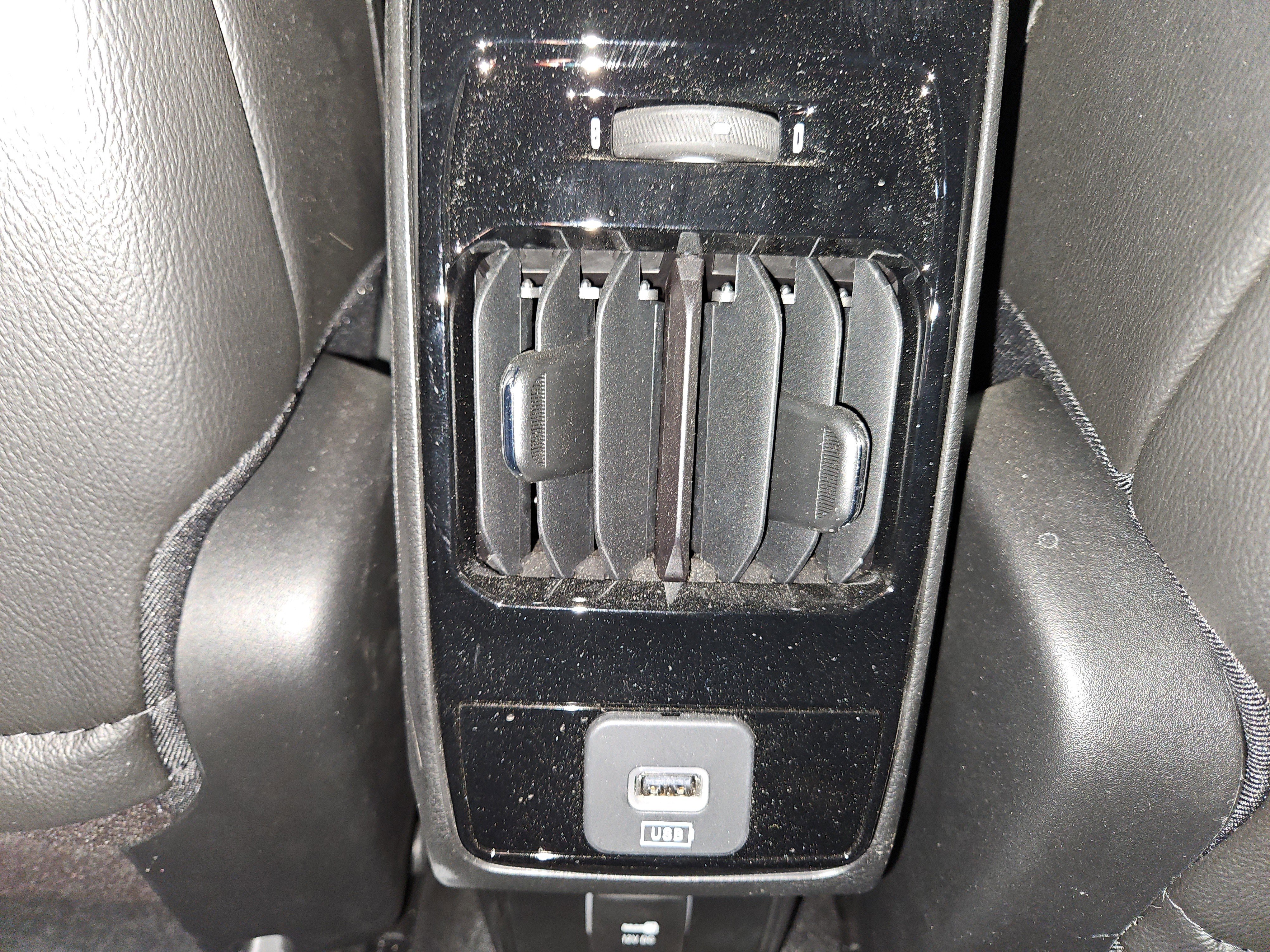 Used 2024 Jeep Compass Latitude image 20