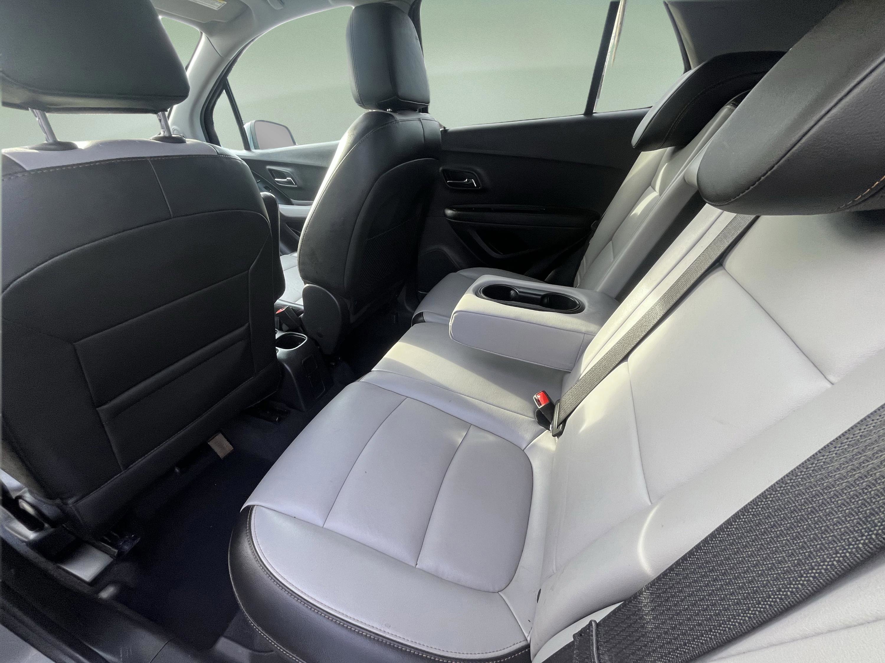 Used 2020 Chevrolet Trax Premier image 28