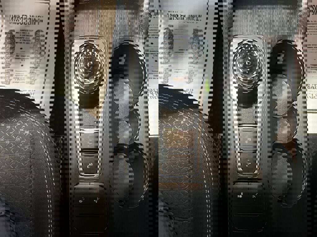 Used 2023 Ford Escape Active image 14