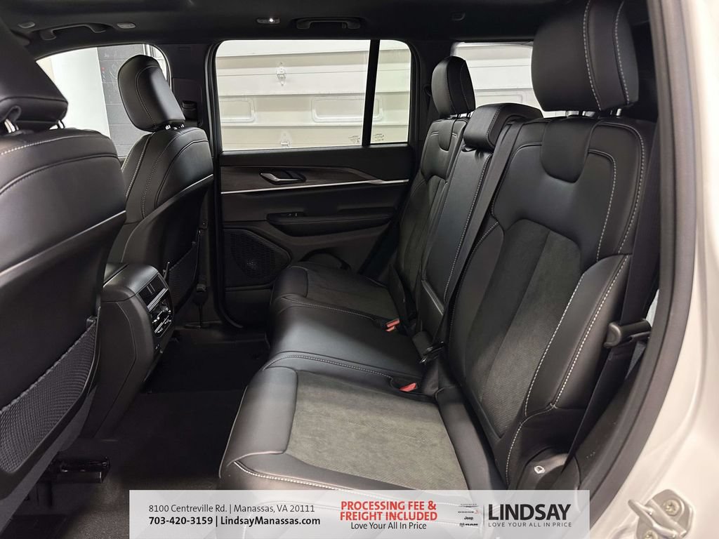 New 2026 Jeep Grand Cherokee Altitude AWD/4WD image 20