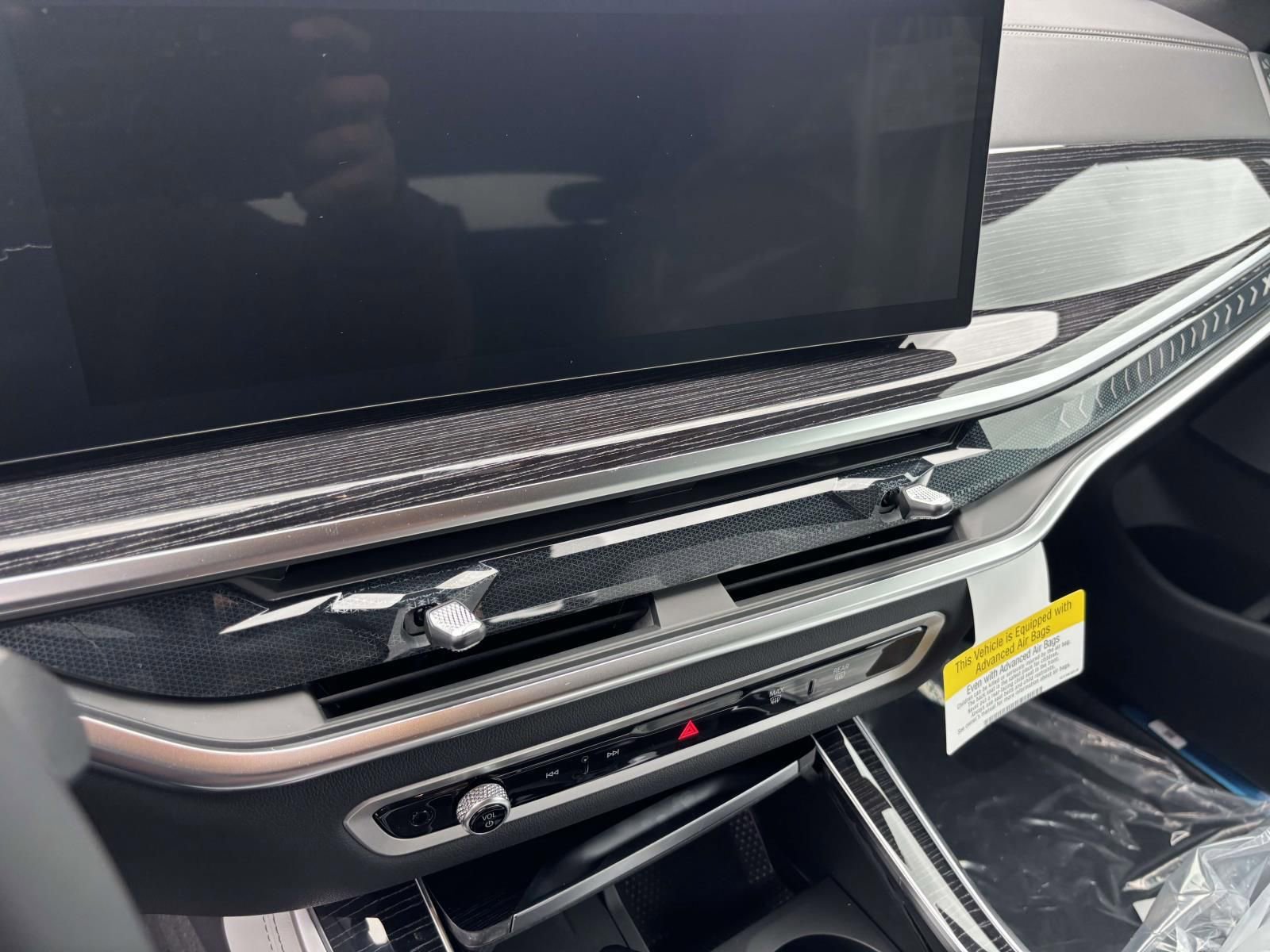 New 2026 BMW X5 xDrive50e image 15