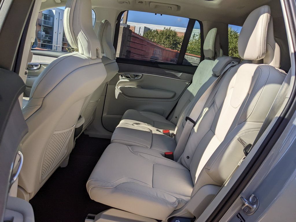New 2026 Volvo XC90 B6 Ultra w/ Protection Package Premier AWD/4WD image 23