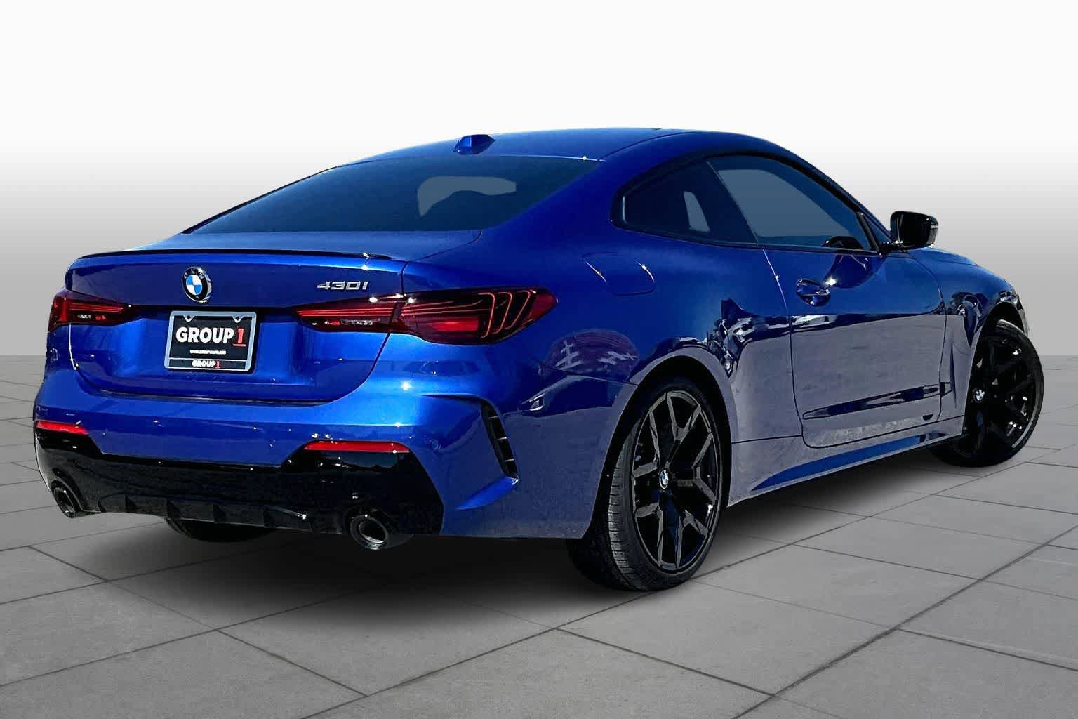 Used 2026 BMW 430i Coupe w/ M Sport Package RWD image 12
