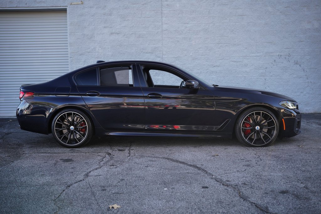 Used 2023 BMW M550i xDrive w/ Dynamic Handling Package image 16