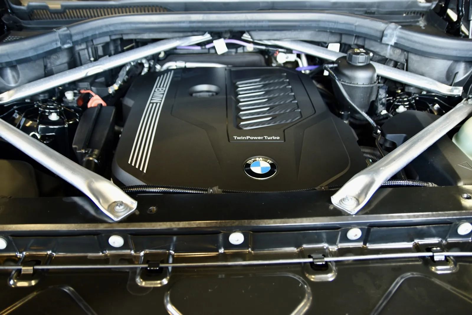 Used 2023 BMW X5 xDrive40i w/ Premium Package image 28