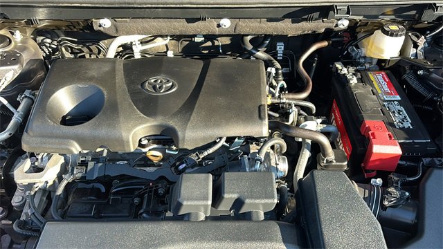 Used 2024 Toyota RAV4 LE image 31