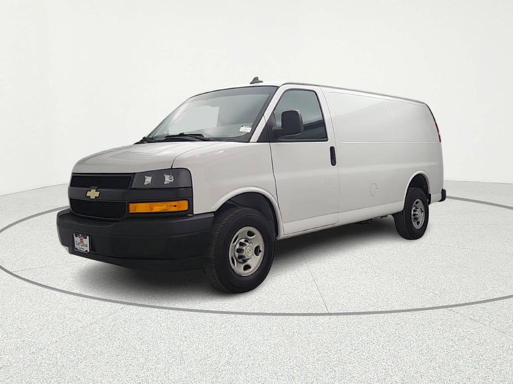 Used 2021 Chevrolet Express 2500 w/ Driver Convenience Package image 3