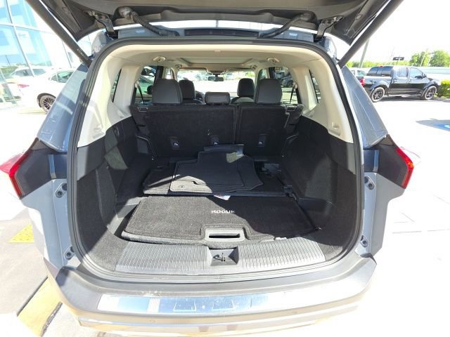 Used 2023 Nissan Rogue SL w/ SL Premium Package image 27