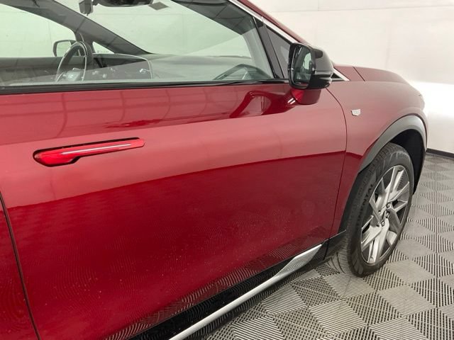 New 2026 Cadillac Optiq Luxury 1 w/ LPO, Floor Liner Package AWD/4WD image 7