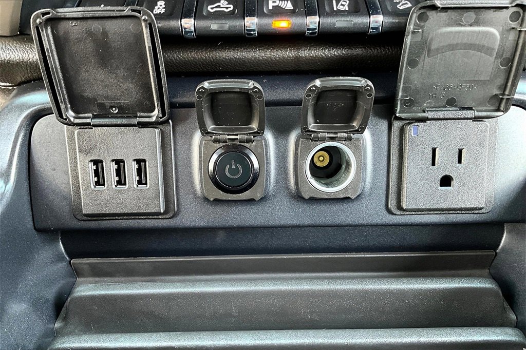 Used 2015 GMC Sierra 3500 Denali w/ Duramax Plus Package image 33