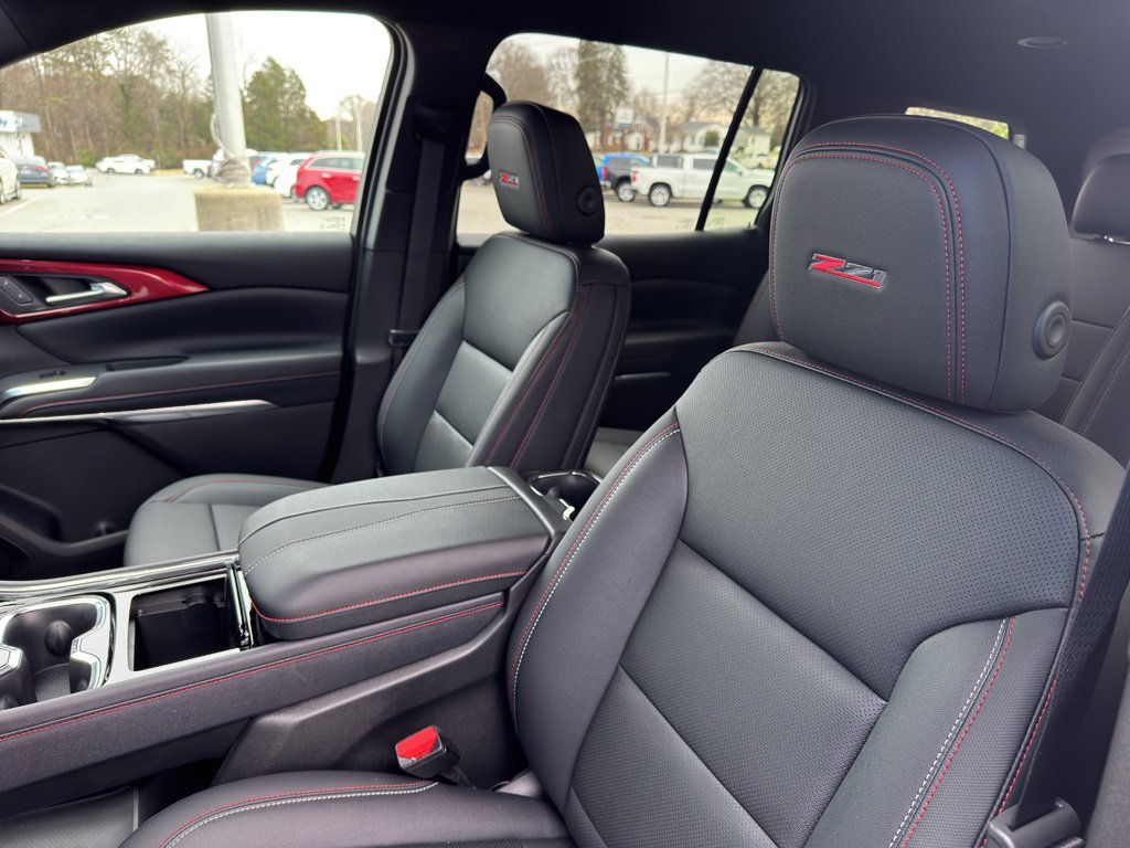 New 2026 Chevrolet Traverse Z71 image 12