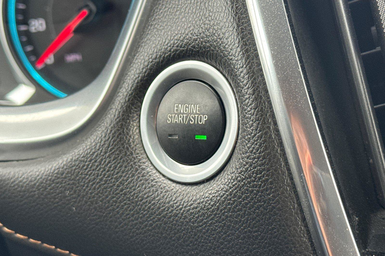 Used 2019 Chevrolet Traverse LT FWD image 26