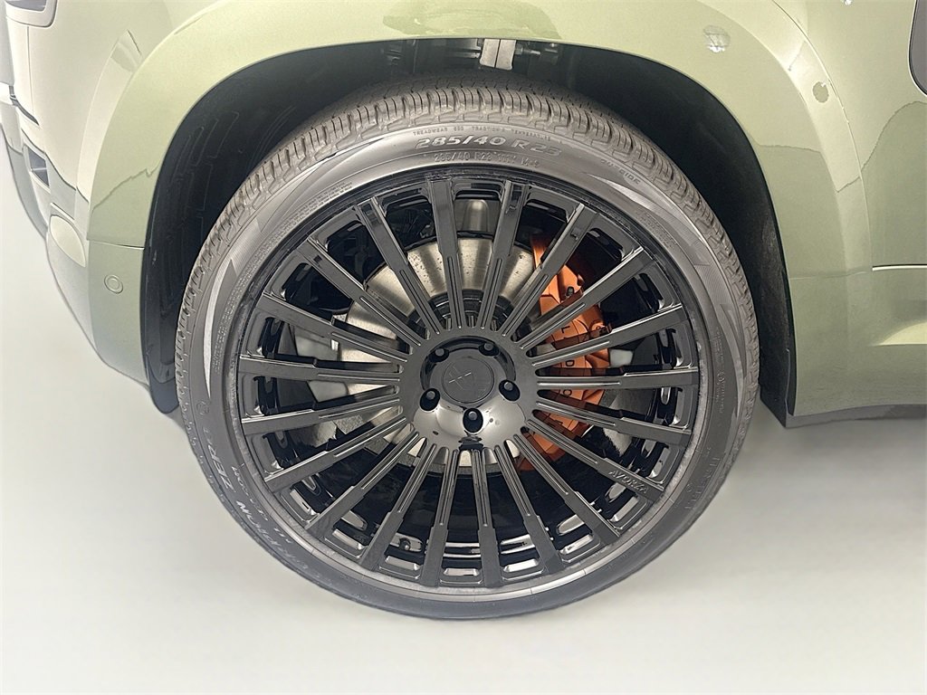 New 2026 Land Rover Defender 110 X-Dynamic SE image 31