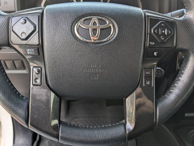Used 2020 Toyota 4Runner Venture AWD/4WD image 5