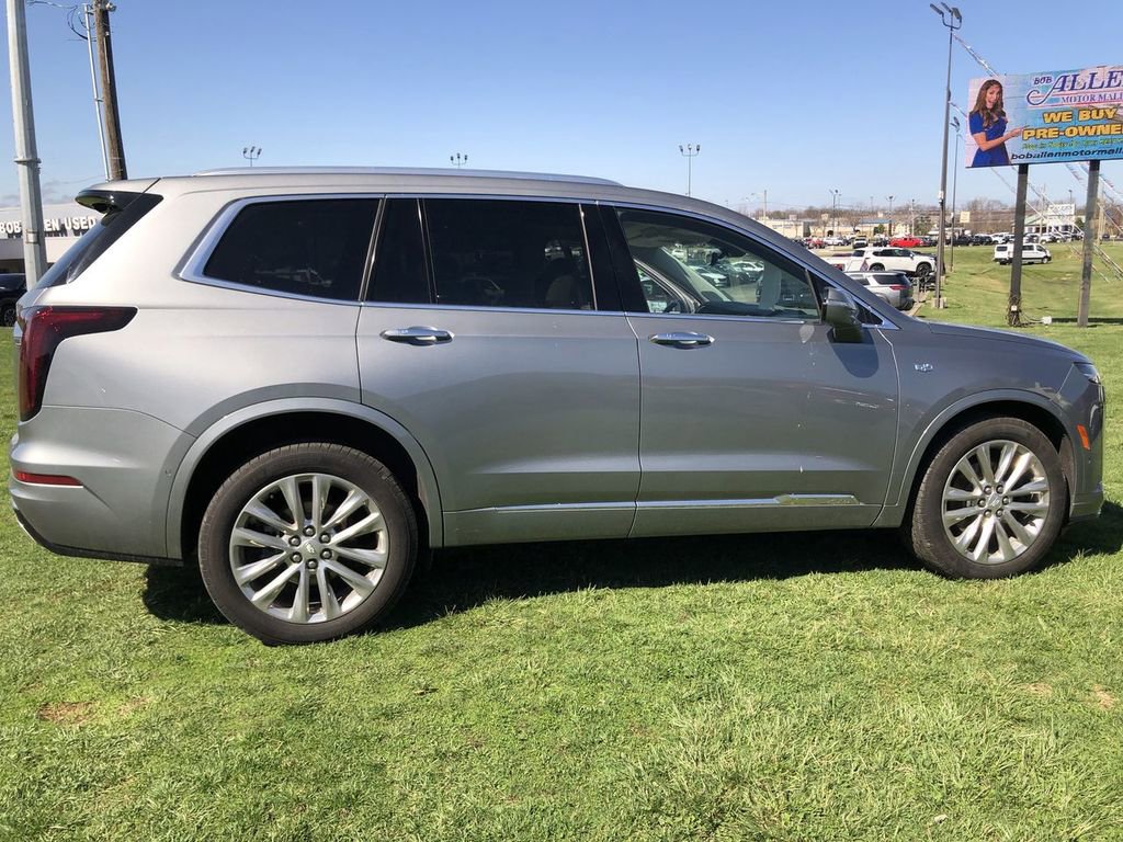 Used 2023 Cadillac XT6 Premium Luxury w/ Technology Package AWD/4WD image 6