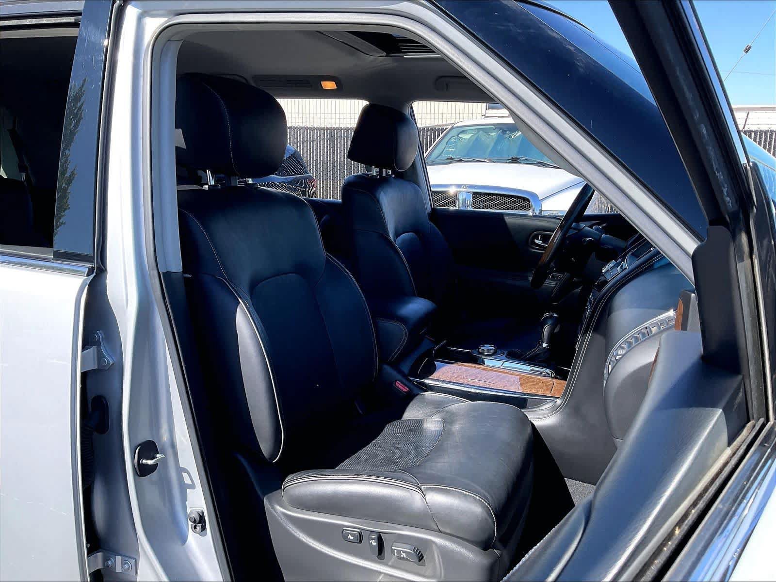 Used 2015 INFINITI QX80 4WD w/ 22" Wheel Package image 10