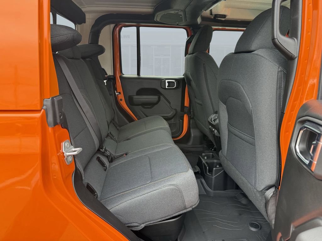 New 2025 Jeep Gladiator Sport image 15