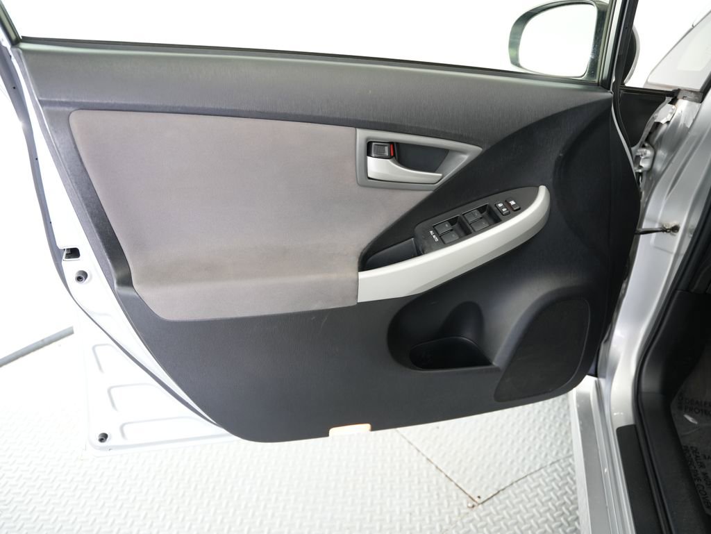 Used 2012 Toyota Prius Three image 40