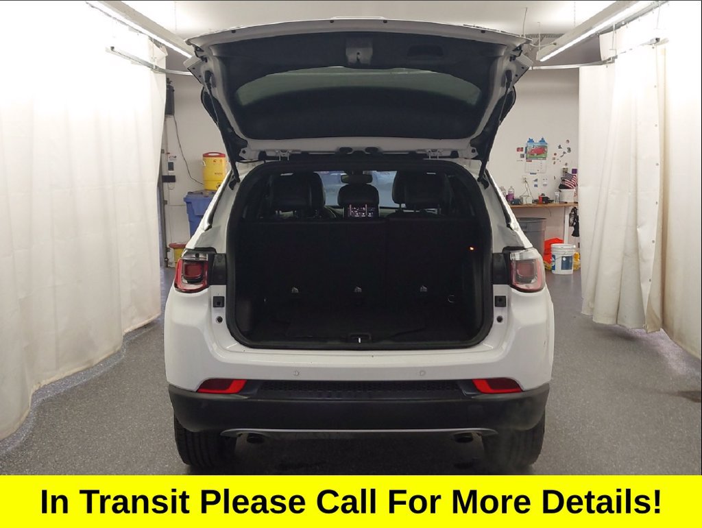 Used 2023 Jeep Compass Limited w/ Sun and Sound Group AWD/4WD image 8