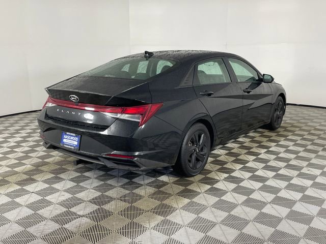 Certified 2021 Hyundai Elantra SEL image 23