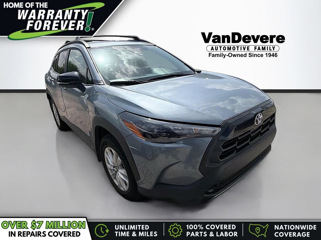 Used 2026 Toyota Corolla Cross LE AWD/4WD image 1