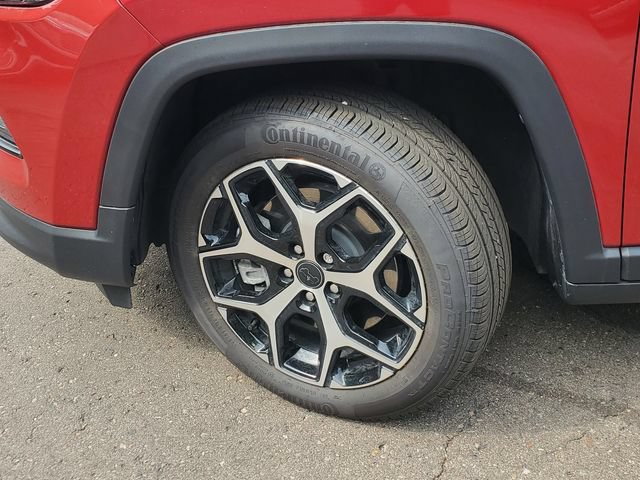 Certified 2025 Jeep Compass Limited AWD/4WD image 4