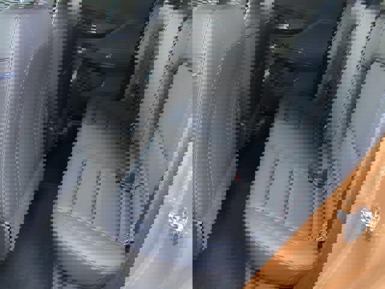 Used 2024 Buick Envista Sport Touring w/ Convenience I Package image 18