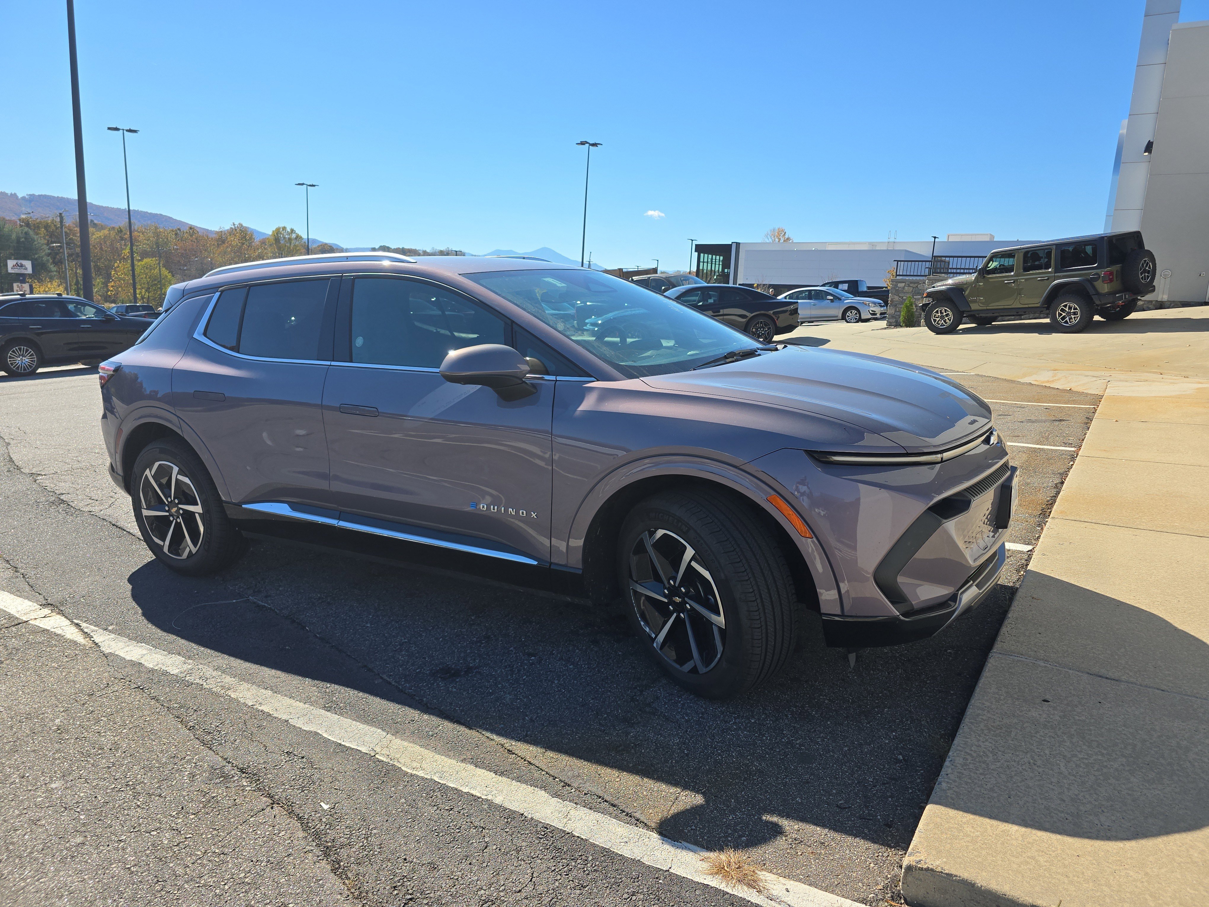 Used 2025 Chevrolet Equinox EV LT w/ Convenience Package