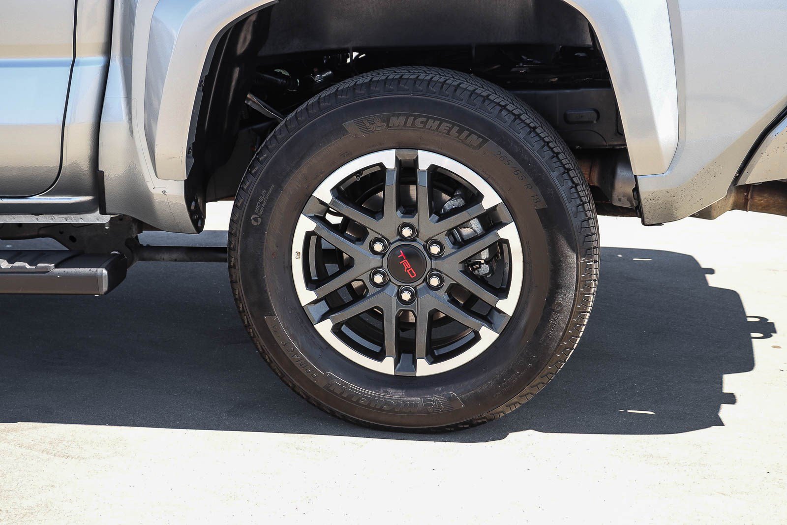 Certified 2025 Toyota Tacoma TRD Sport AWD/4WD image 9