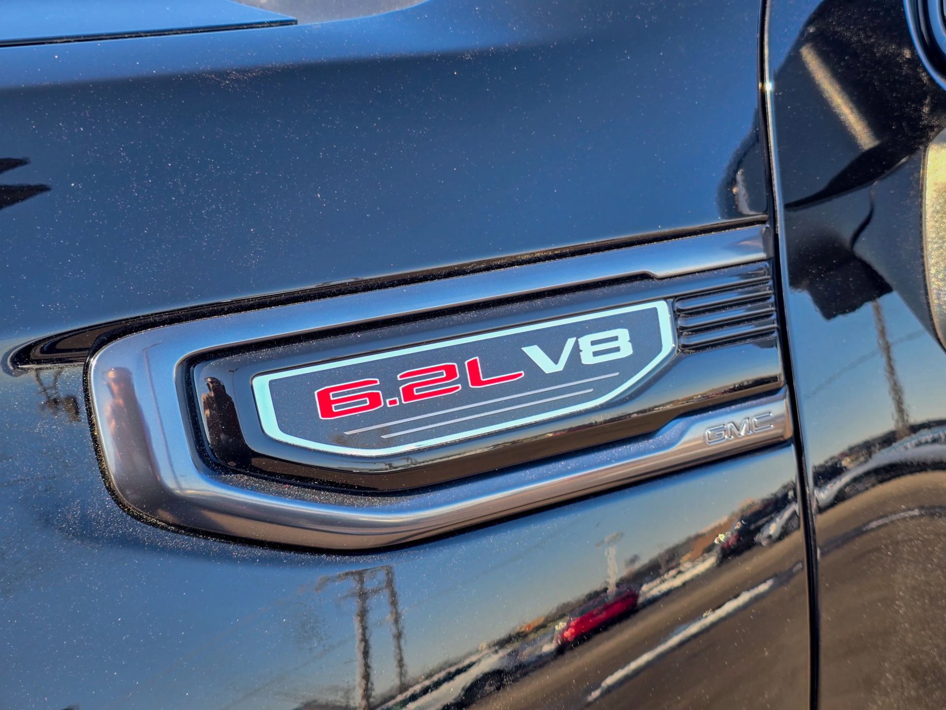 Used 2024 GMC Sierra 1500 AT4 w/ Technology Package image 7