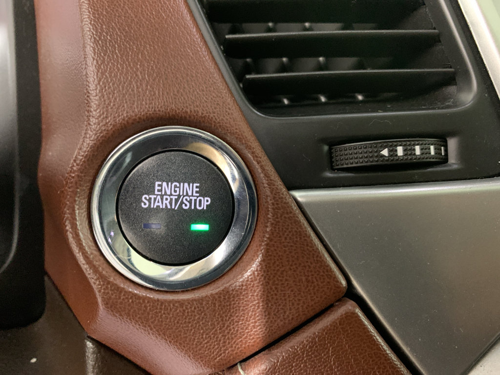 Used 2017 Chevrolet Suburban Premier image 18