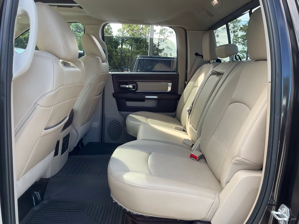 Used 2017 RAM 1500 Laramie AWD/4WD image 27