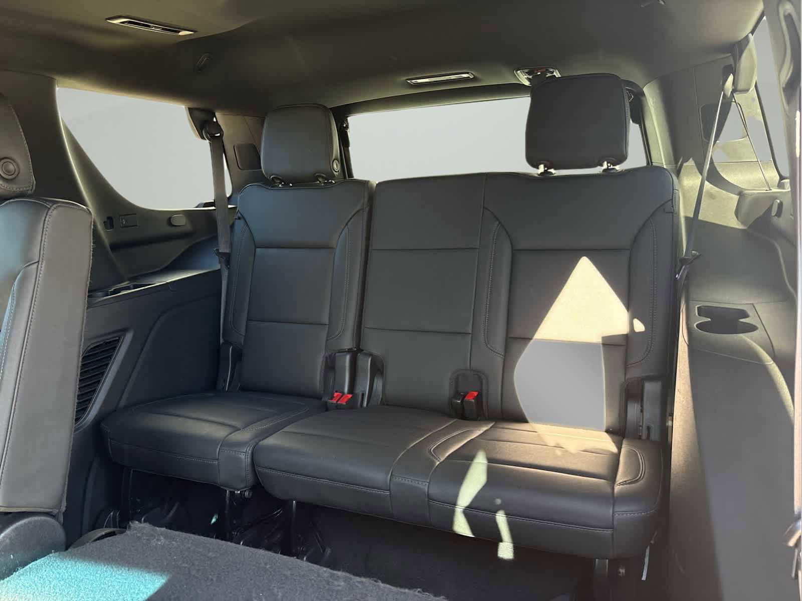 Used 2022 Chevrolet Tahoe LT w/ LT Signature Package image 13