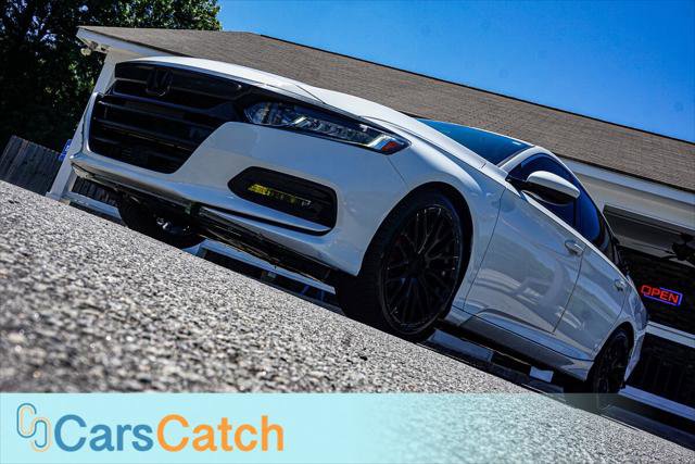 Used 2018 Honda Accord Sport image 4