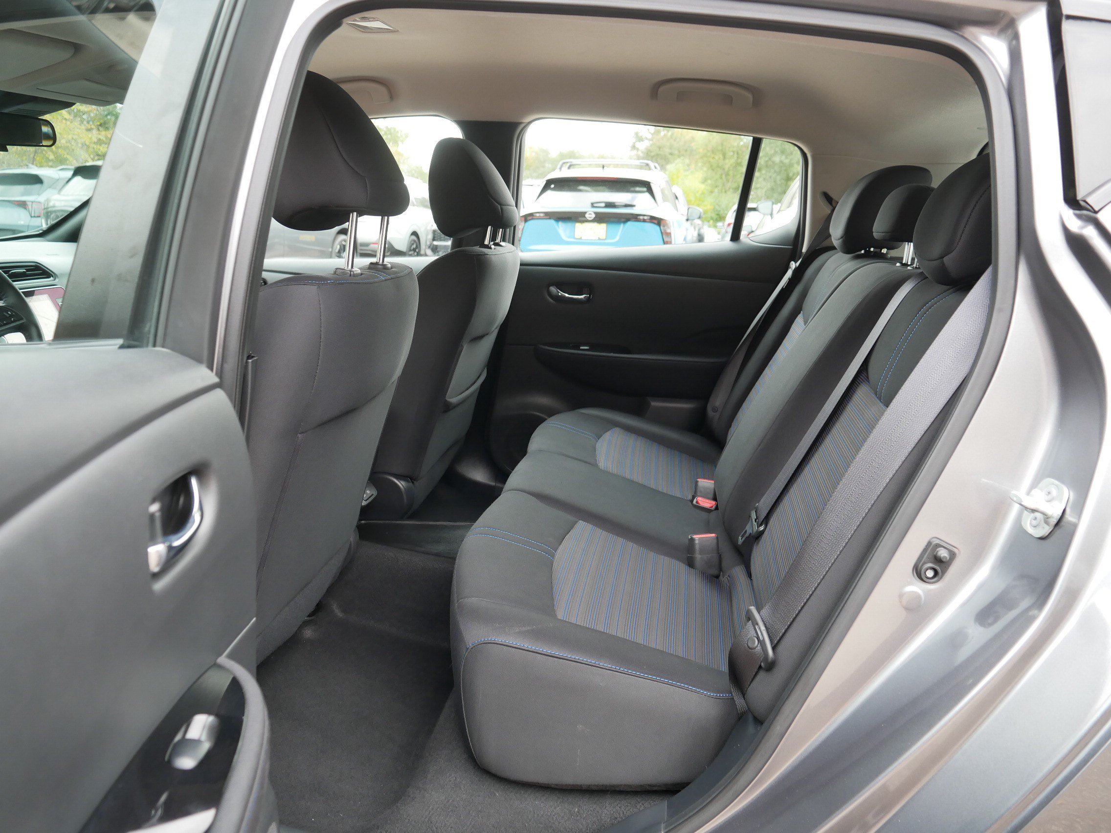 Certified 2021 Nissan Leaf SV FWD image 35