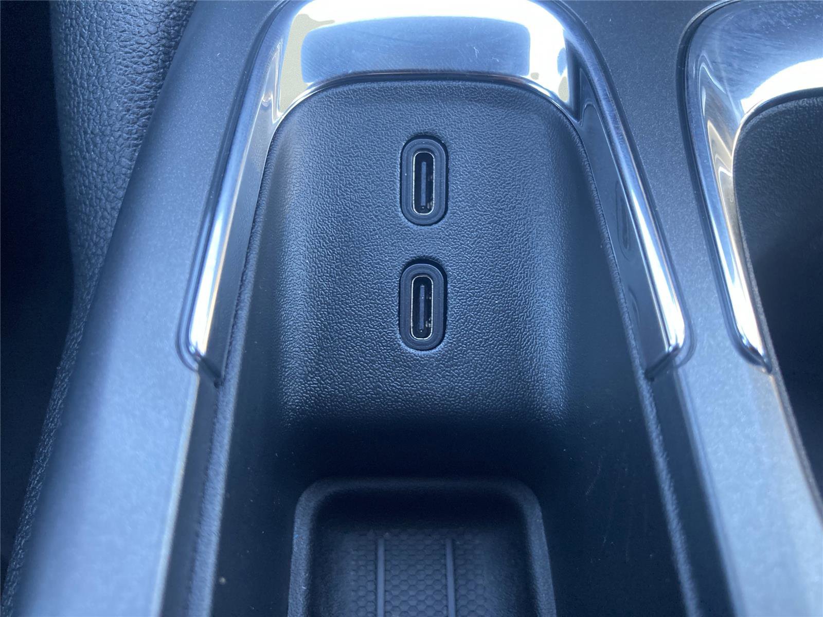 New 2026 Chevrolet Equinox EV LT image 25