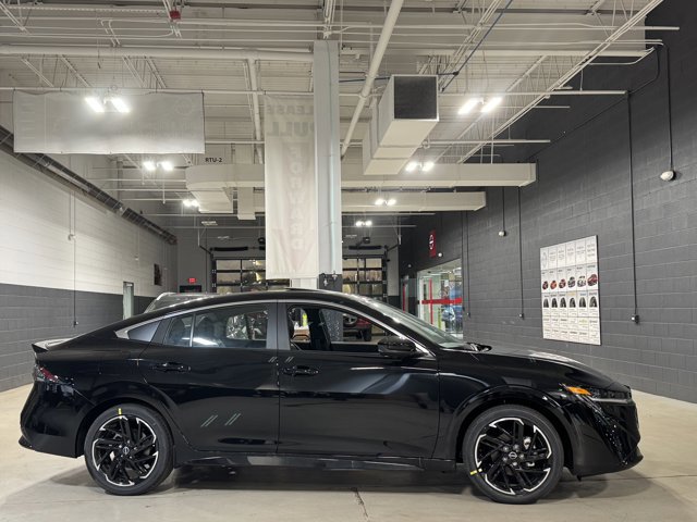 New 2026 Nissan Sentra SR w/ SR Premium Package image 4