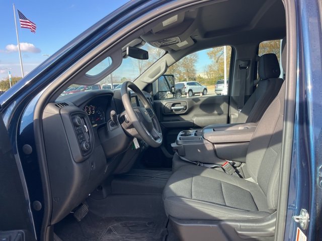 Used 2023 Chevrolet Silverado 2500 Custom w/ Custom Convenience Package image 13