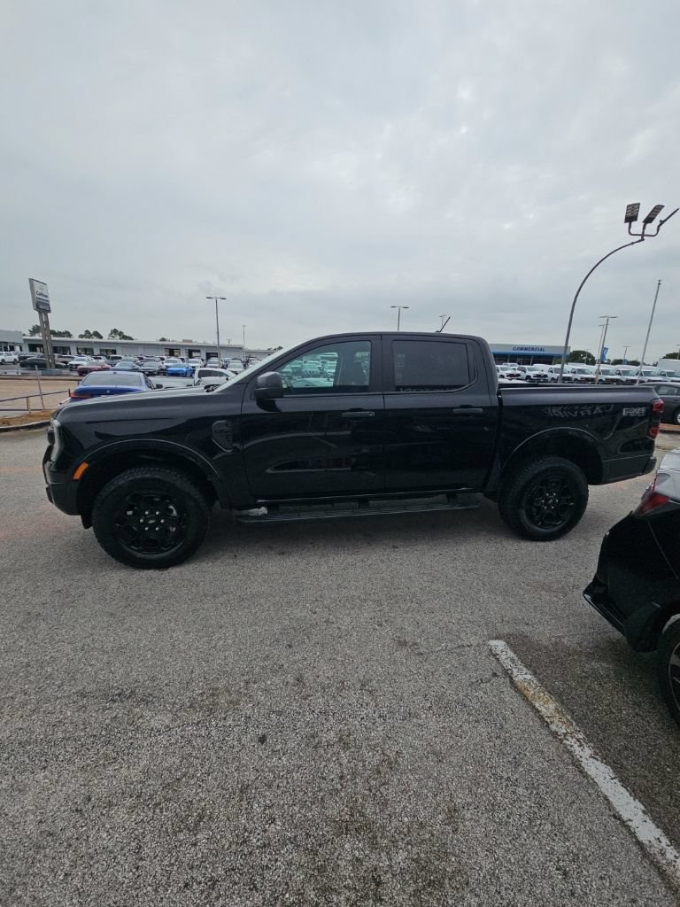 Used 2025 Ford Ranger XLT w/ FX4 Off-Road Package AWD/4WD image 4