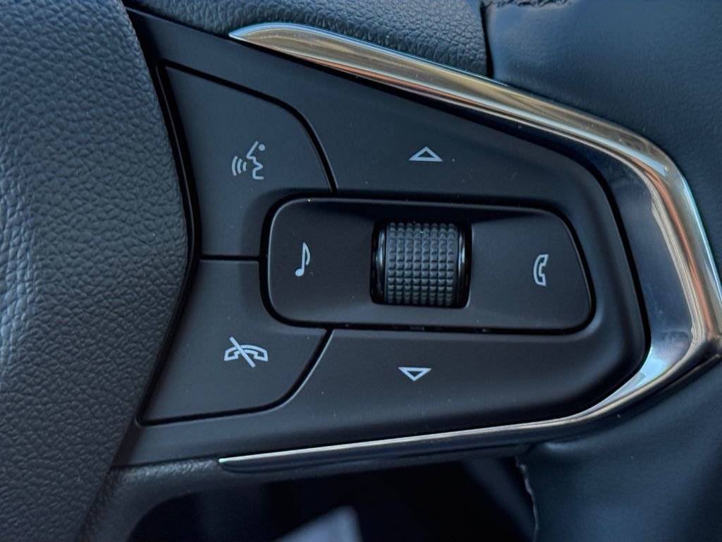 New 2026 Chevrolet Trax LT w/ Sunroof Package image 20