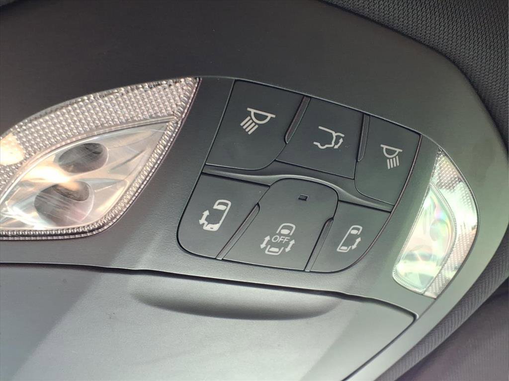 Used 2020 Chrysler Pacifica Touring-L Plus FWD image 25