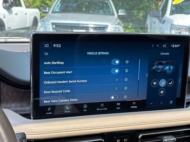 Used 2022 Lincoln Nautilus Reserve AWD/4WD image 32