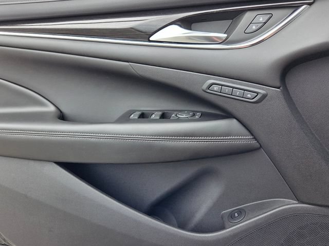 Used 2017 Buick LaCrosse Essence FWD image 32