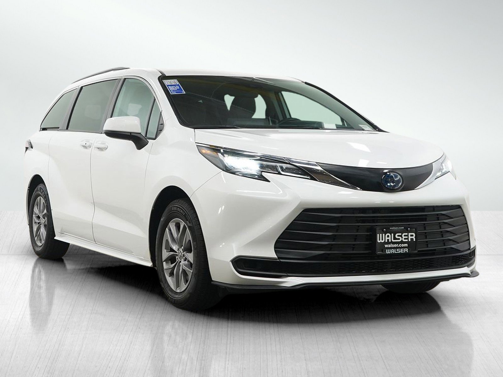 Used 2022 Toyota Sienna LE FWD image 7