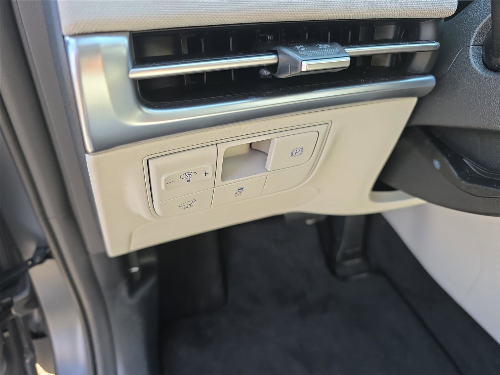 Certified 2025 Hyundai Tucson Limited image 18